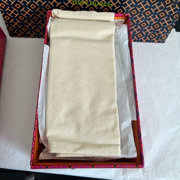 Tory Burch Miller Printed Patent Sandal Natural Leopard Size 5 Tan Brown Black - Picture 8 of 9